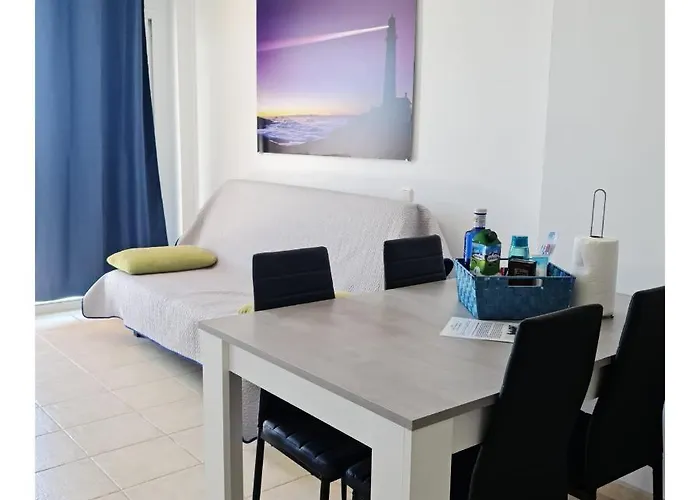 Your Ocean Blue Apartman *